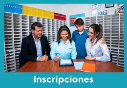 En un centro Kumon, la orientadora saluda al nuevo cliente, y al fondo se desarrolla la rutina con los alumnos-Bolivia